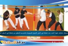 تختلف قوة الشد عند نقطة في أعلى الحبل المربوط بالجسم المعلق عن نقطة في أسفل الحبل .